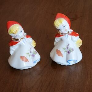 Vintage Hull Little Red Riding Hood 5 1/4" Large Salt & Pepper Ceramic Shakers